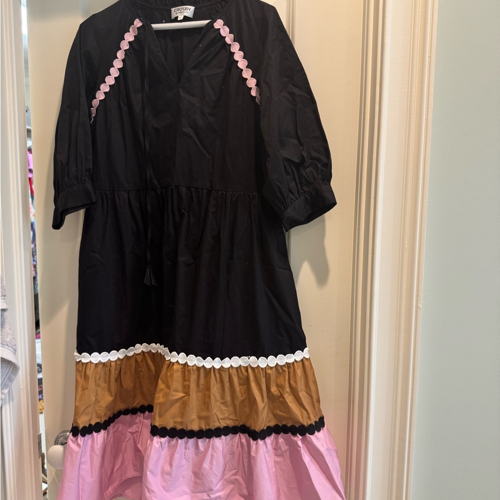 Crosby Black and White Tiered Puff Sleeve midi dress xs